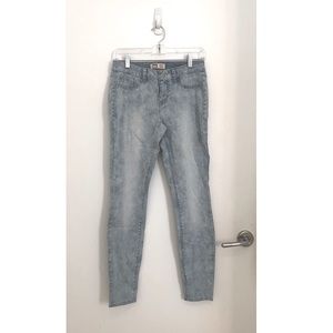 L.E.I Lowrise Slim boot jean